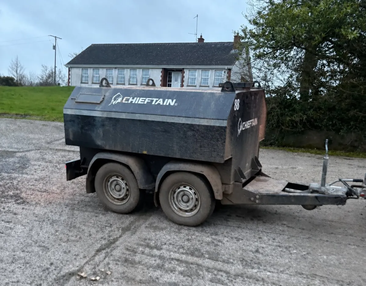 Fuel bowser 1400 litre