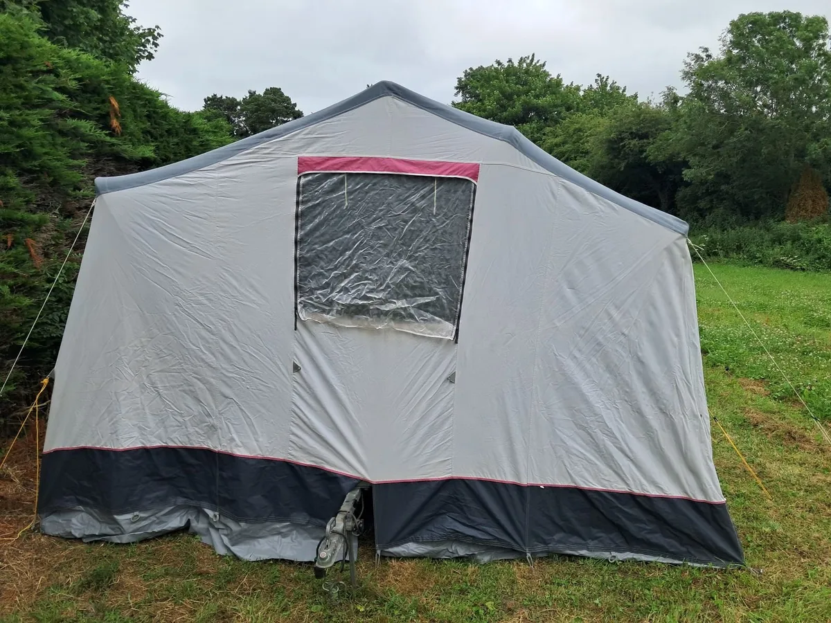 Trailer tent - Image 4