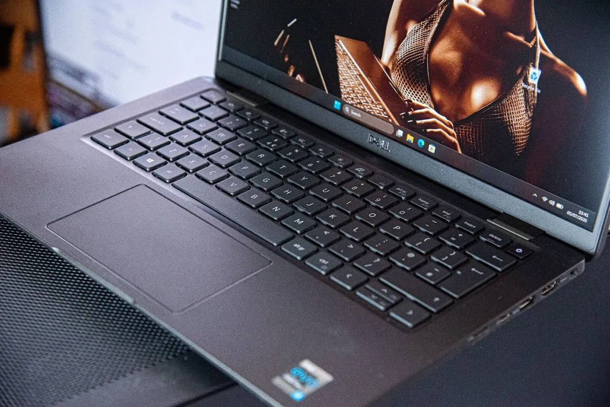 Dell Latitude 7420 i7 1185G7  business ultrabook - Image 4