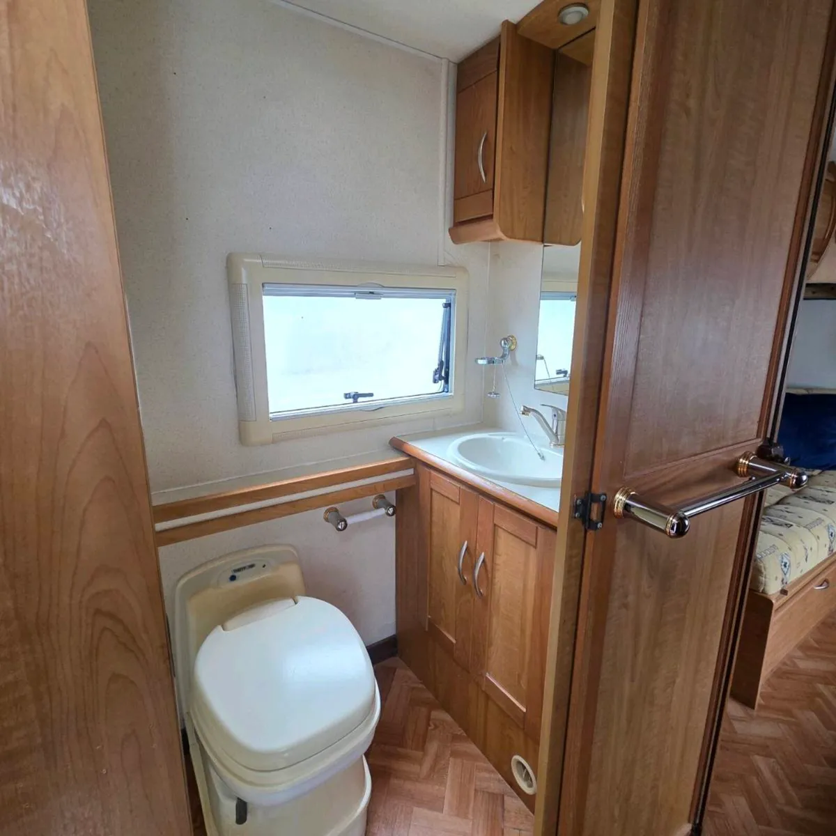 Autotrail Arapaho SE  2003. - Image 3