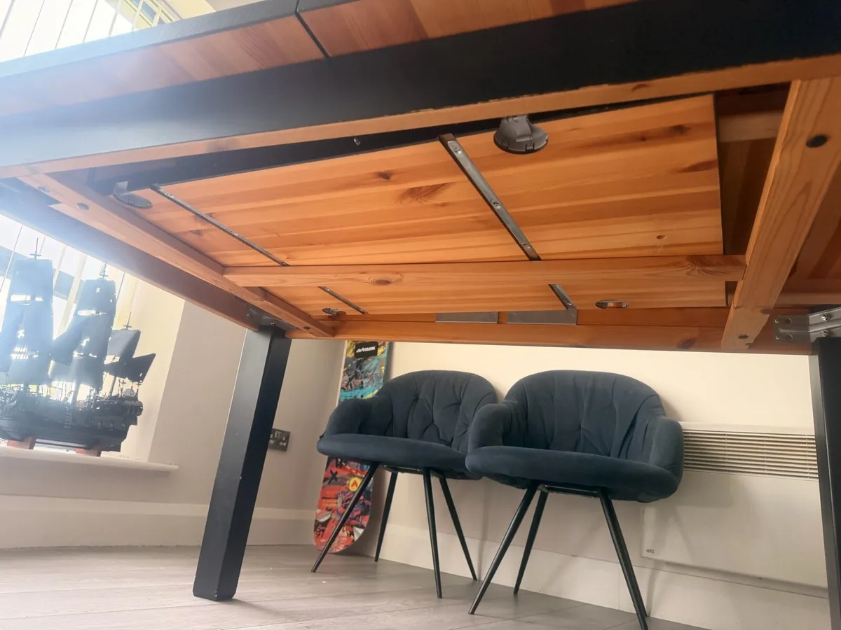 Hardwood Dining table - need gone - Image 3