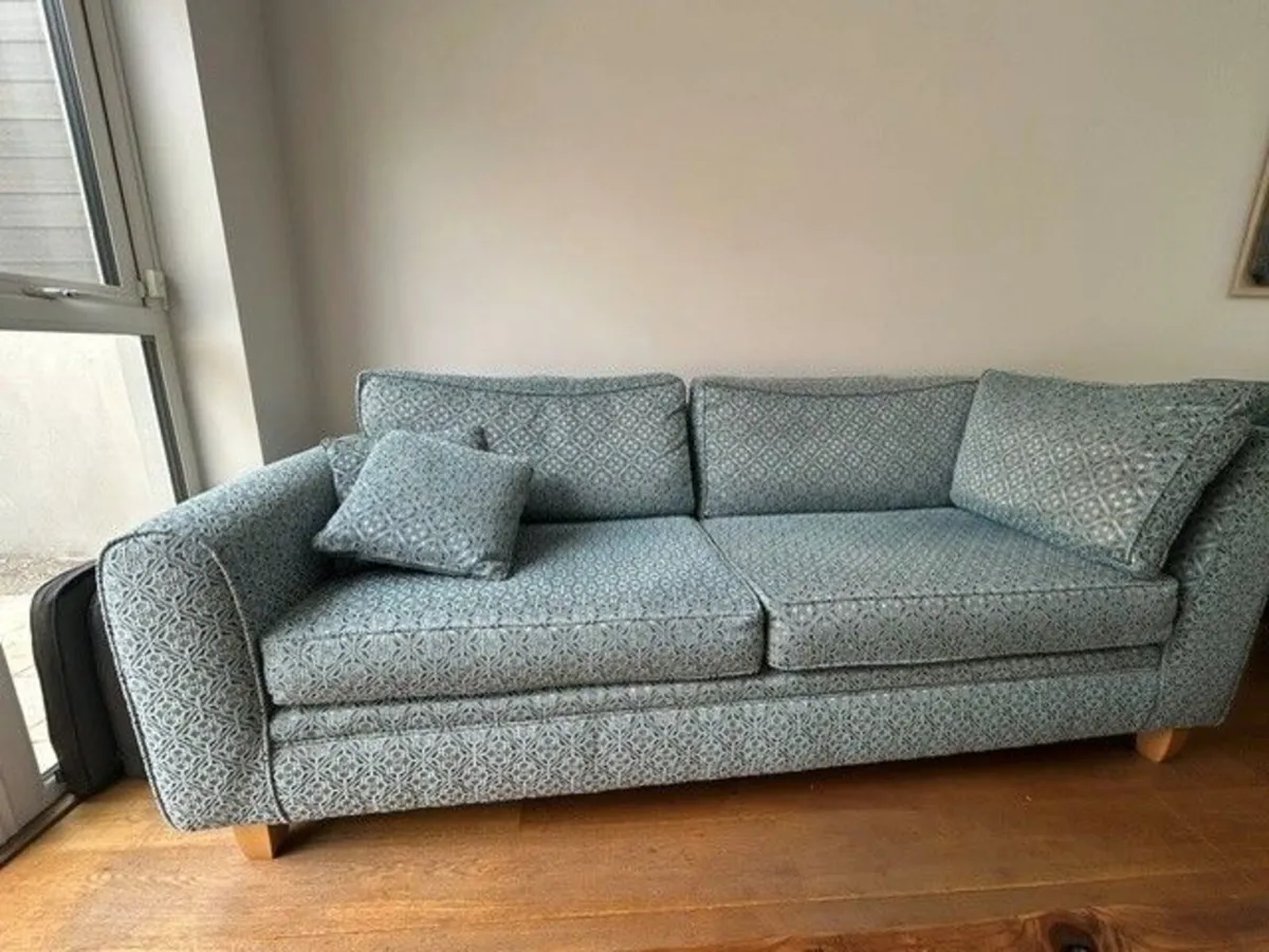 Couch/chaise loung - Image 2