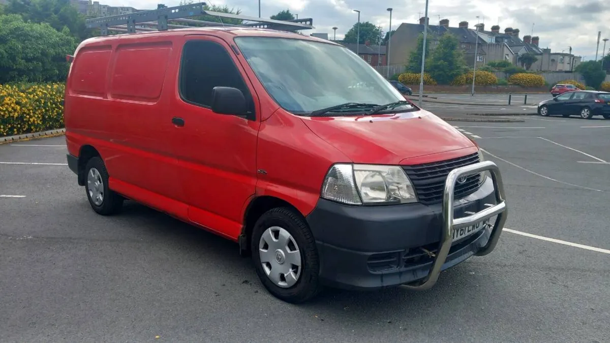 Toyota hiace - Image 2