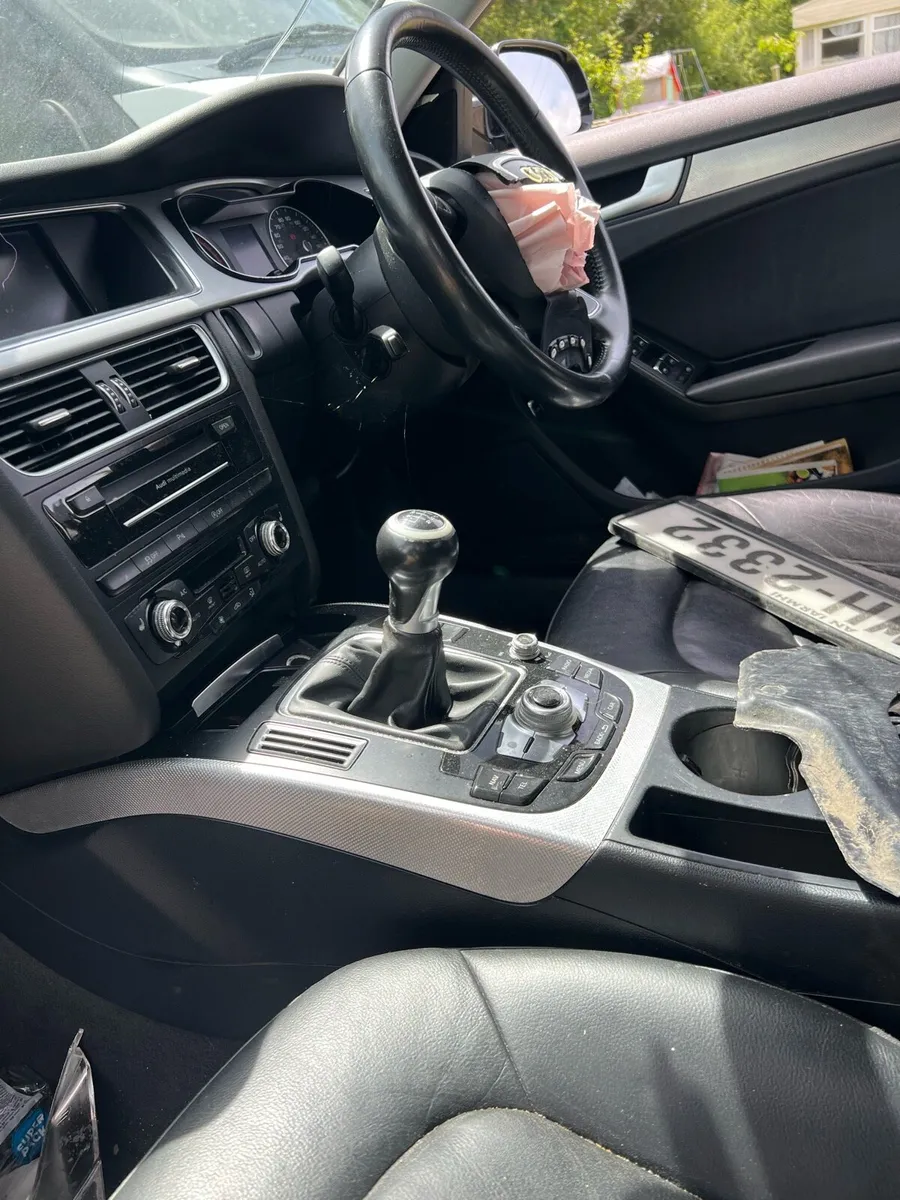 Audi A4 2015 - Image 3