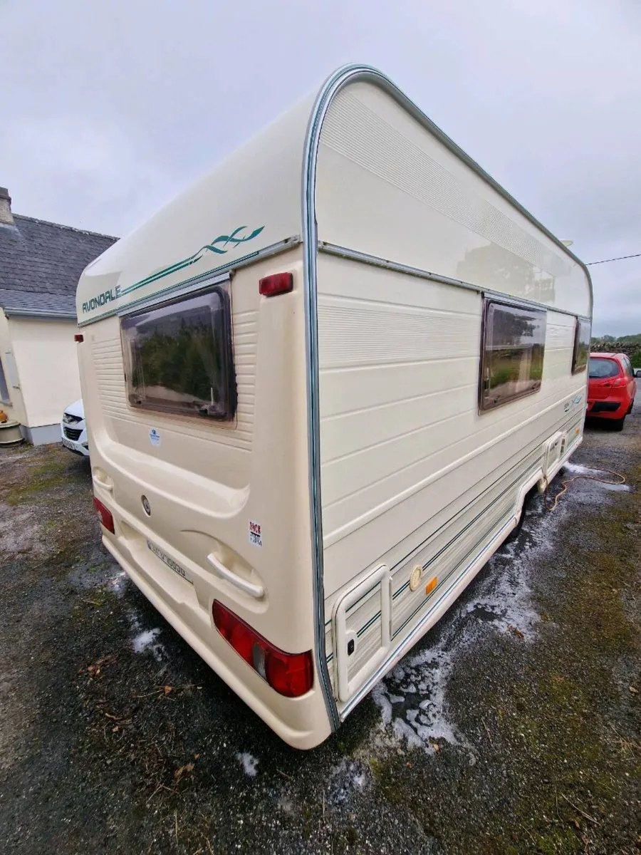 Caravan 🚐 - Image 2
