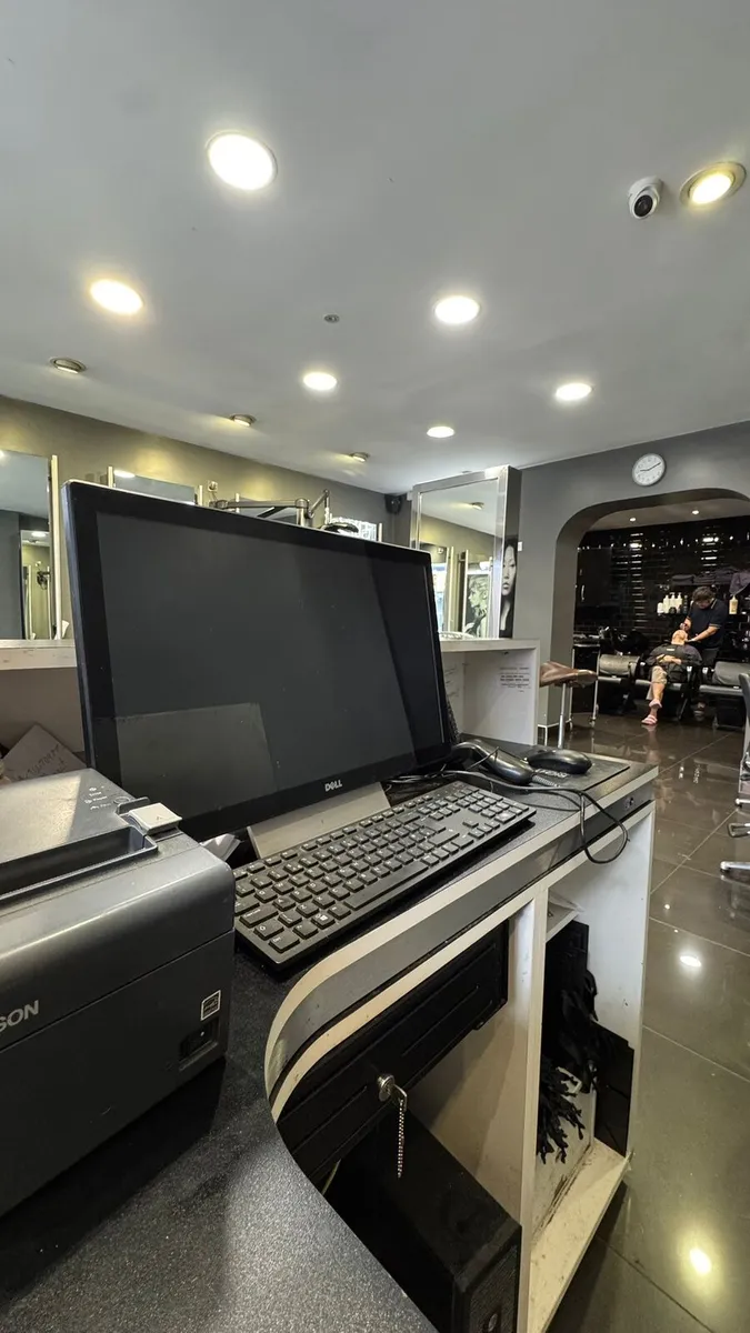 Office Desk - Image 4