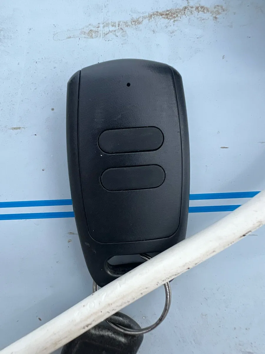 Garage door - Image 3