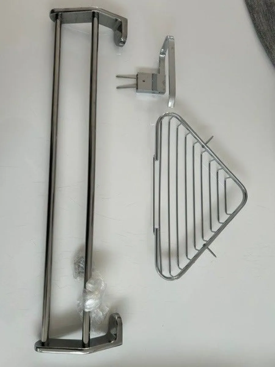 2 bathroom wall cabinets & mirrors - Image 3