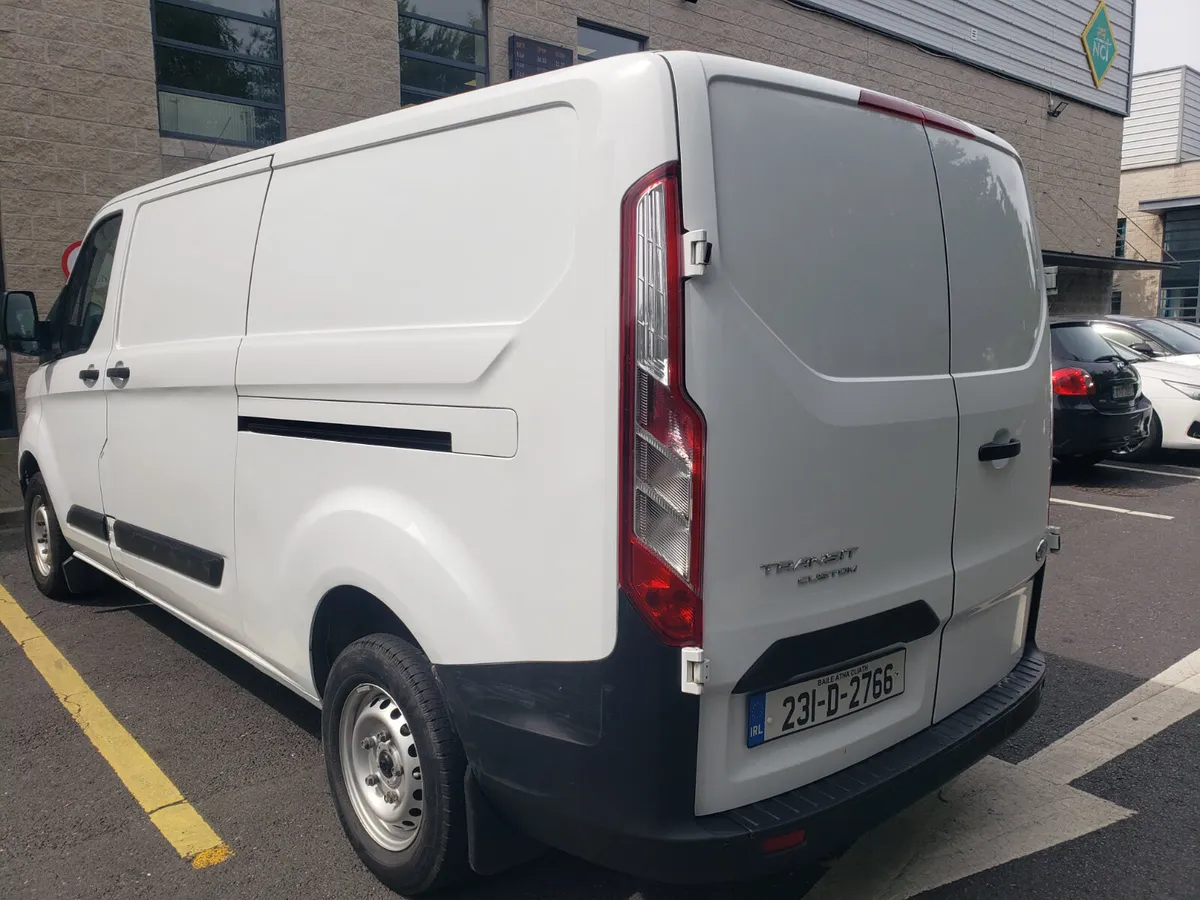 Ford Transit Custom 2023 - Image 3