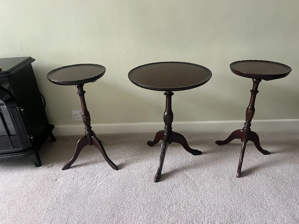 Set of Three Vintage Mahogany Pedestal Tables - Image 1