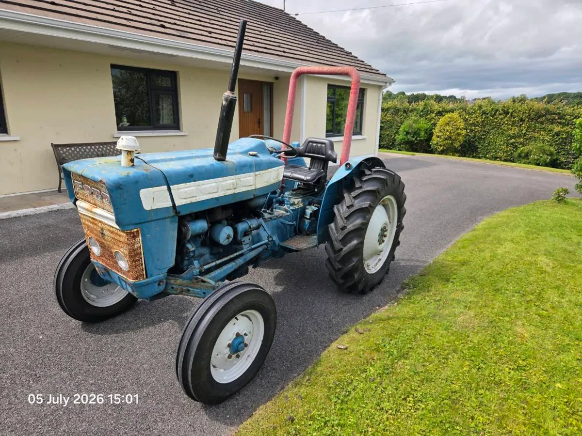 Ford 3000 - Image 1