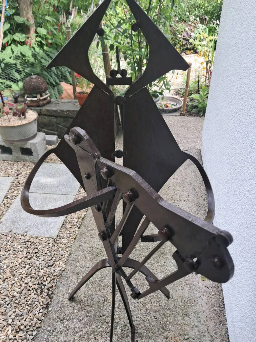 Garden sculpture reduced - Image 4