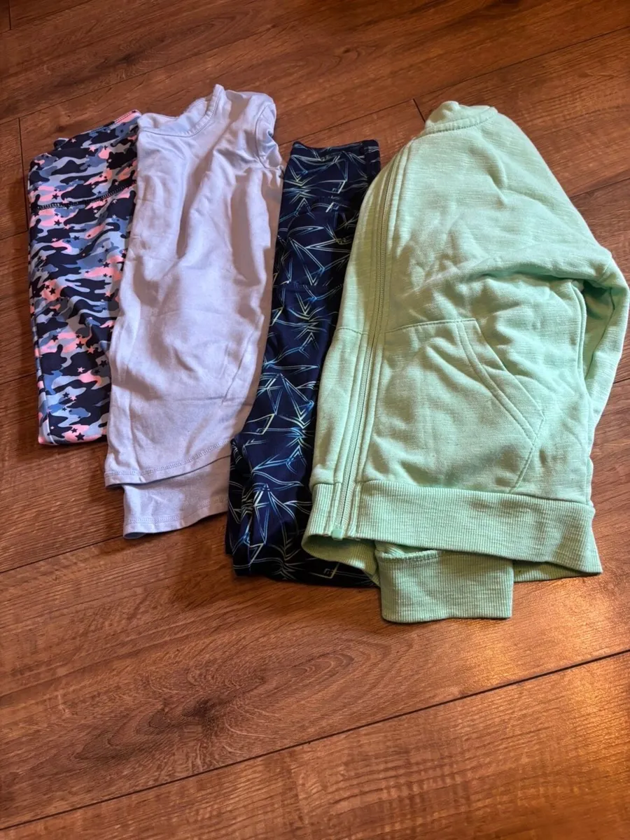 Girls bundle of aged 8-9 clothes various brands - Image 4