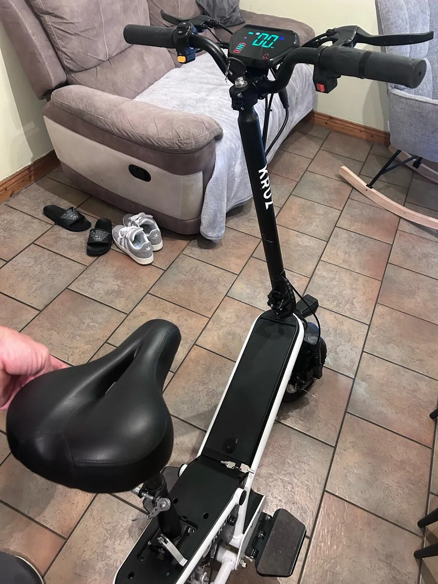 Kruz electric scooter 48v - Image 2