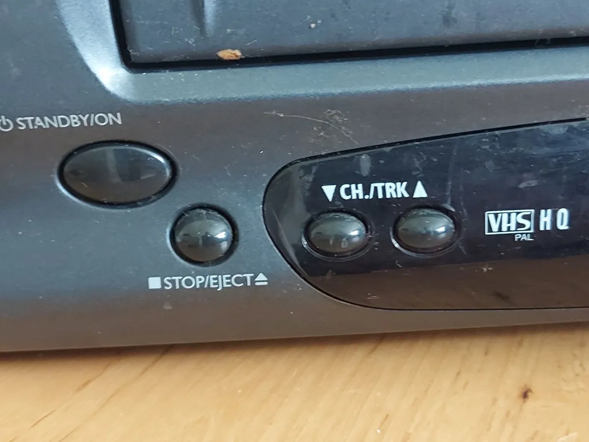 DAEWOO VHS Player, Model VQ210PI, 2 Head Digital A - Image 4