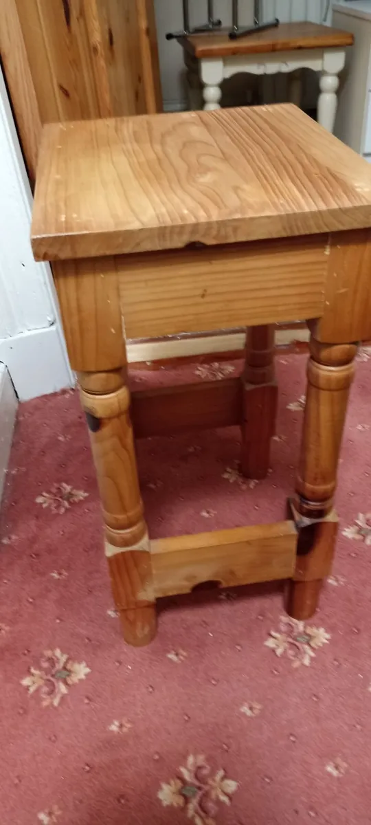 Small Pine Plant Stand - Image 2