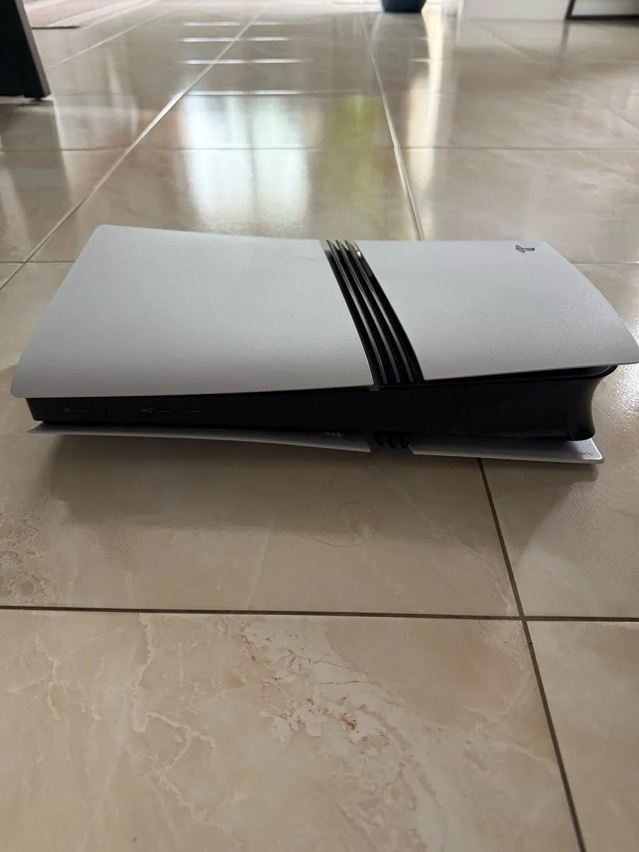 PlayStation 5 Pro 2TB - Image 3
