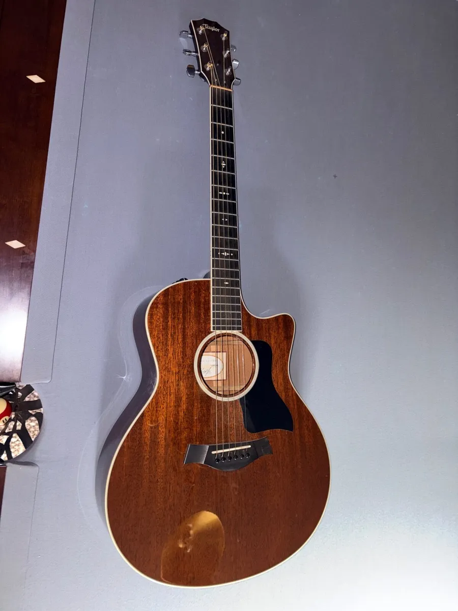 Taylor 526ce mahogany acoustic-electric guitar - Image 1