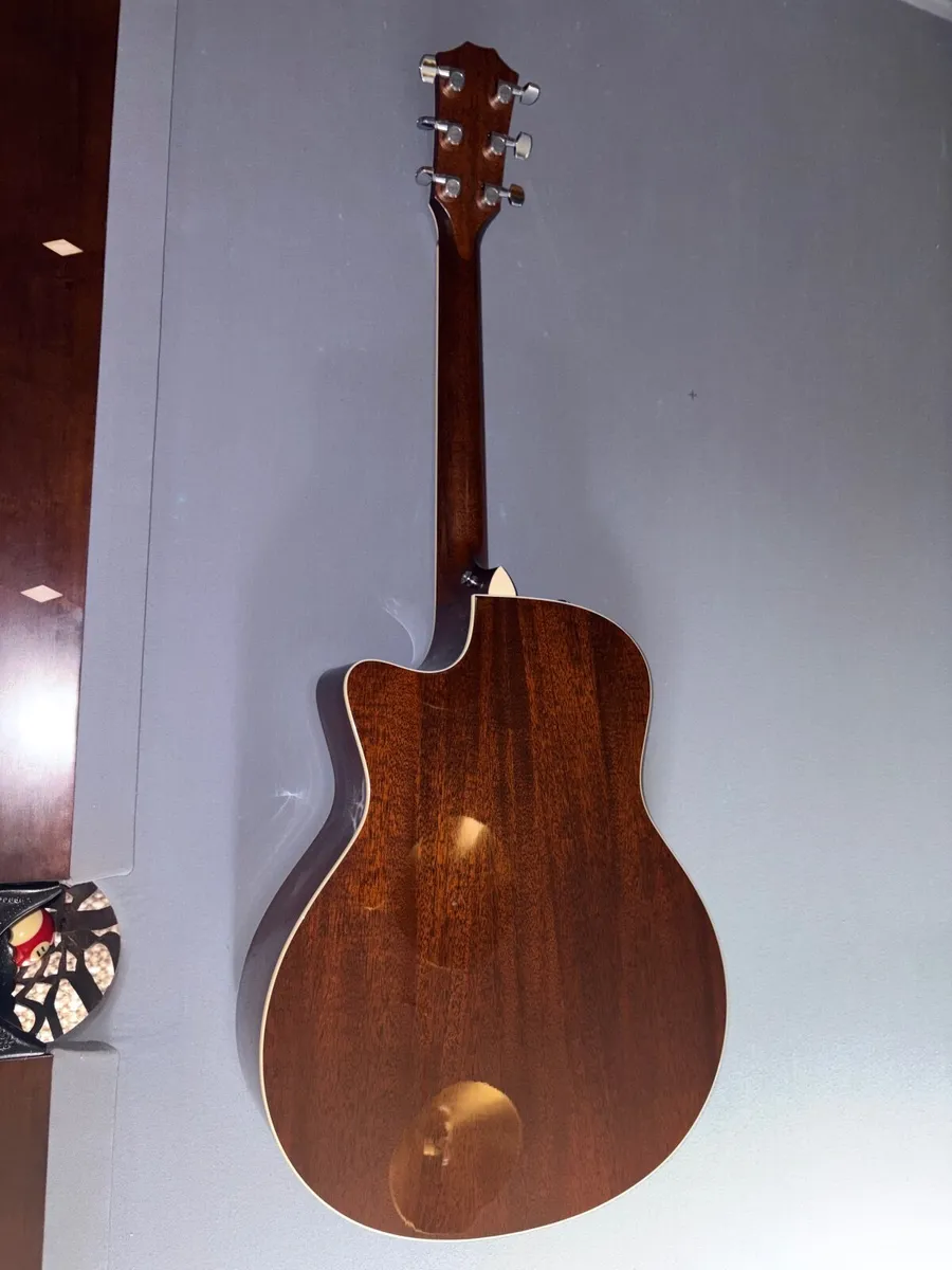 Taylor 526ce mahogany acoustic-electric guitar - Image 2