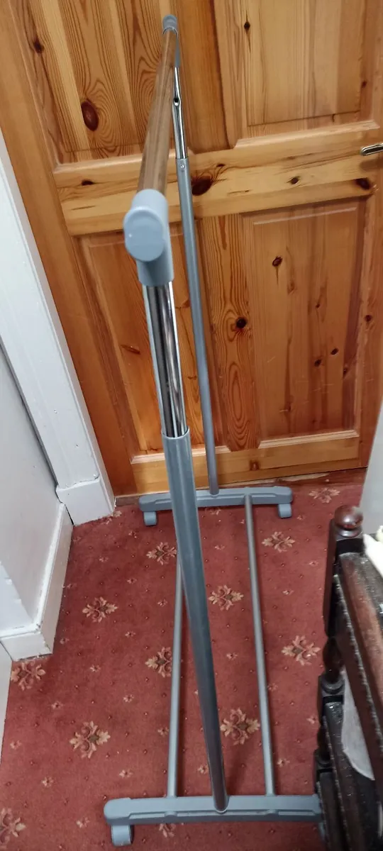 Lightweight Clothes Rail - Image 1
