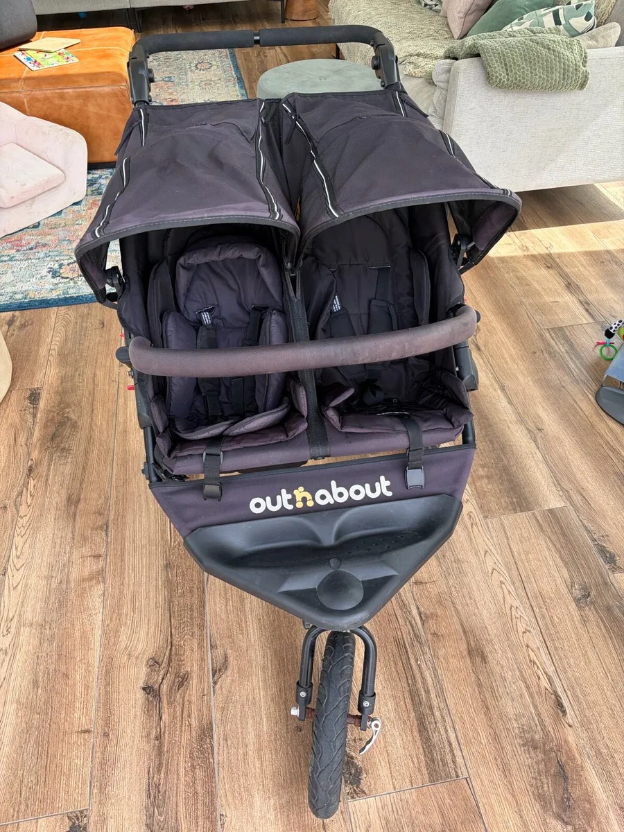 Out&About double buggy - Image 1