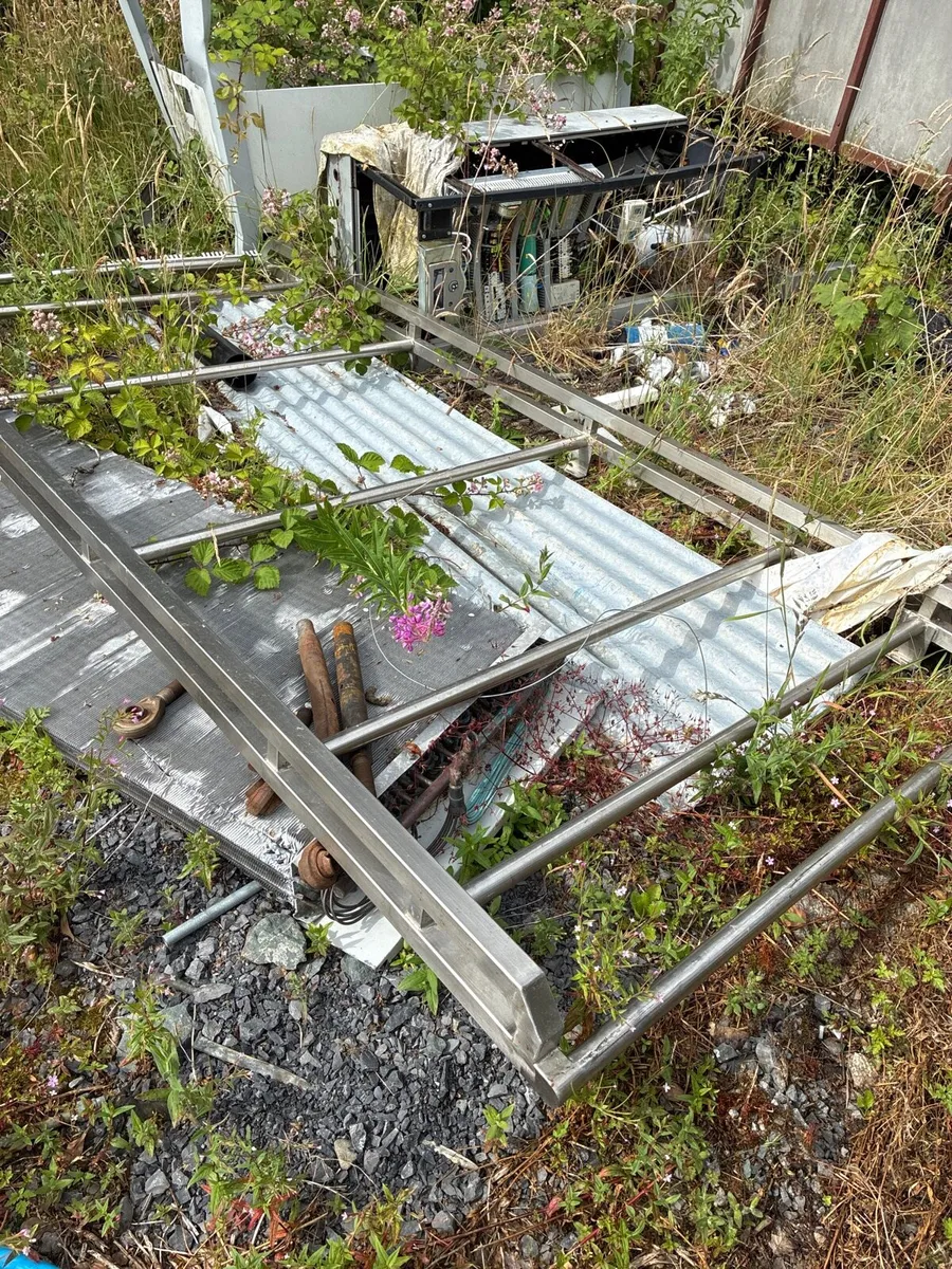Volkswagen transporter roof rack - Image 1