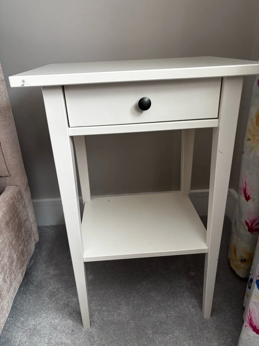 White IKEA HEMNES bedside lockers x 2 - Image 2