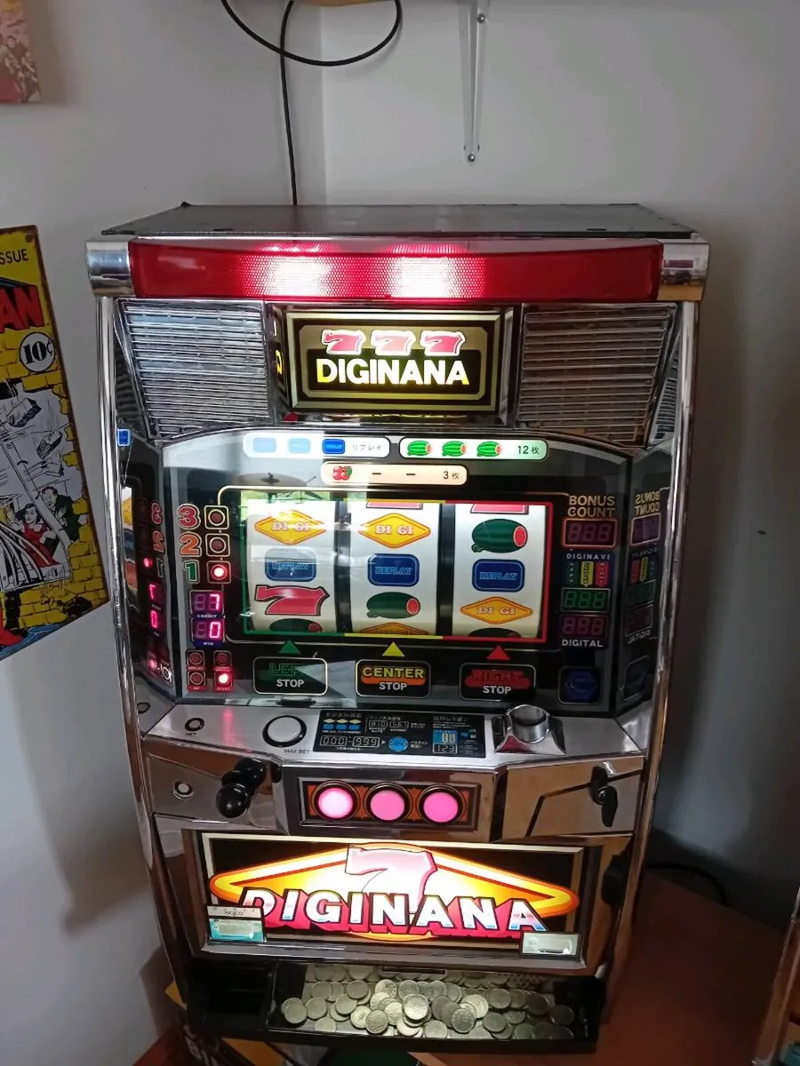 Slot Machine - Image 1