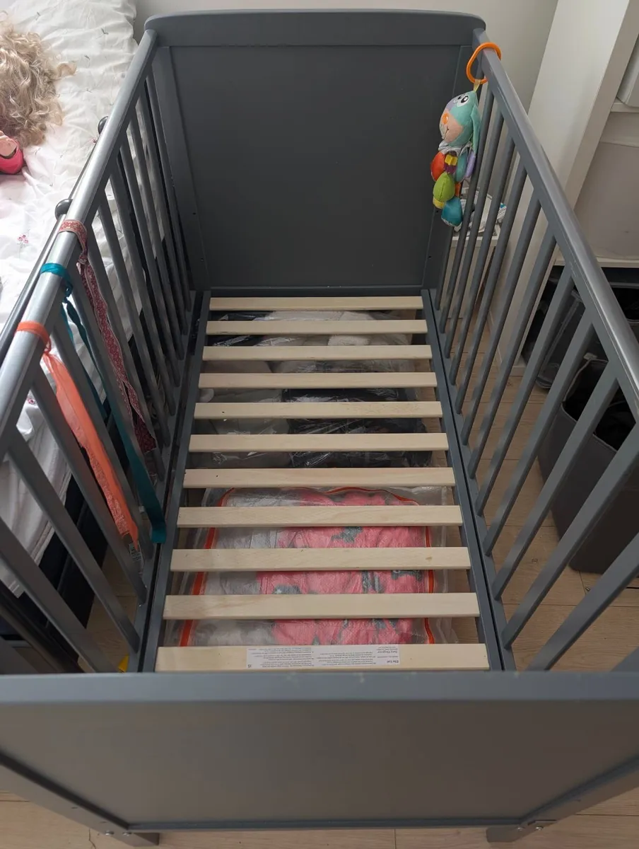 Baby Cot + mattress - Image 2