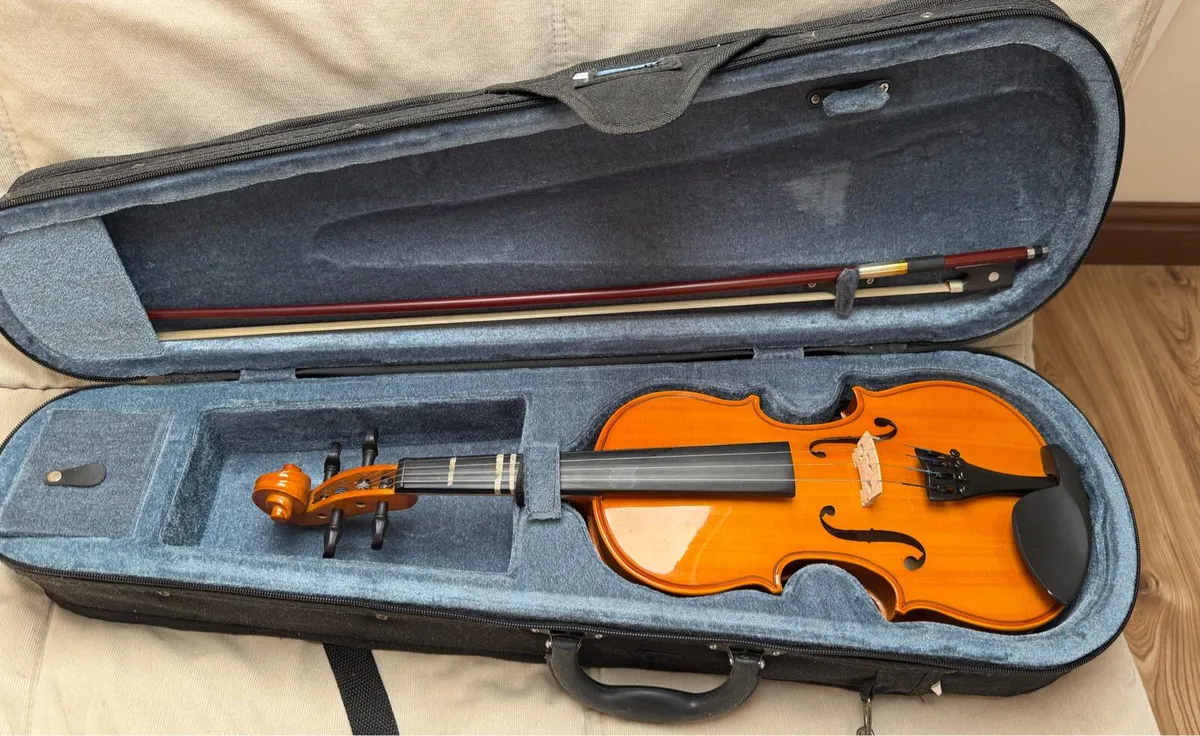 Kids violin 1/2 size