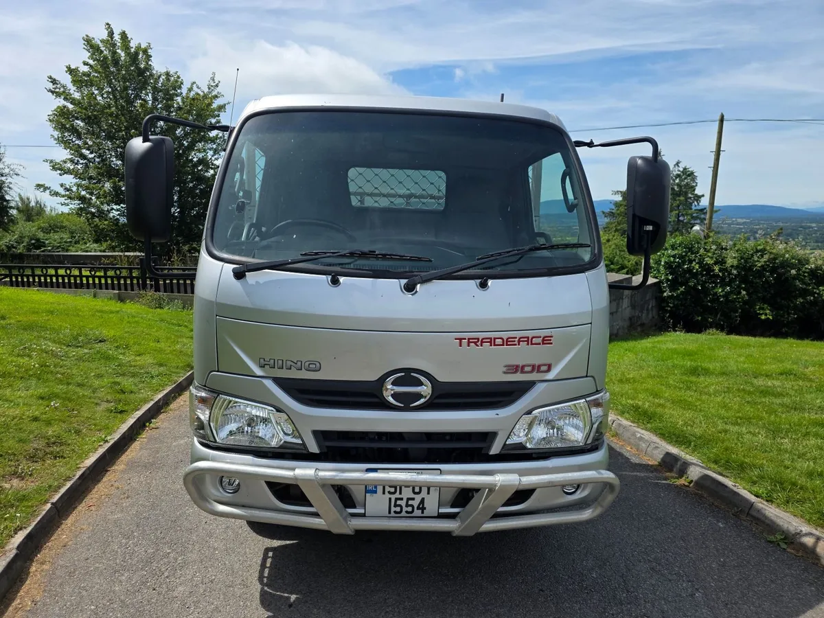Hino Dropside Pickup - Image 2