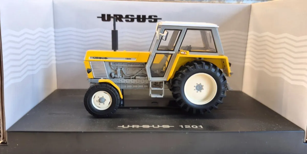 Ursus1201 - 2WD Tractor Diecast Replica - Image 3