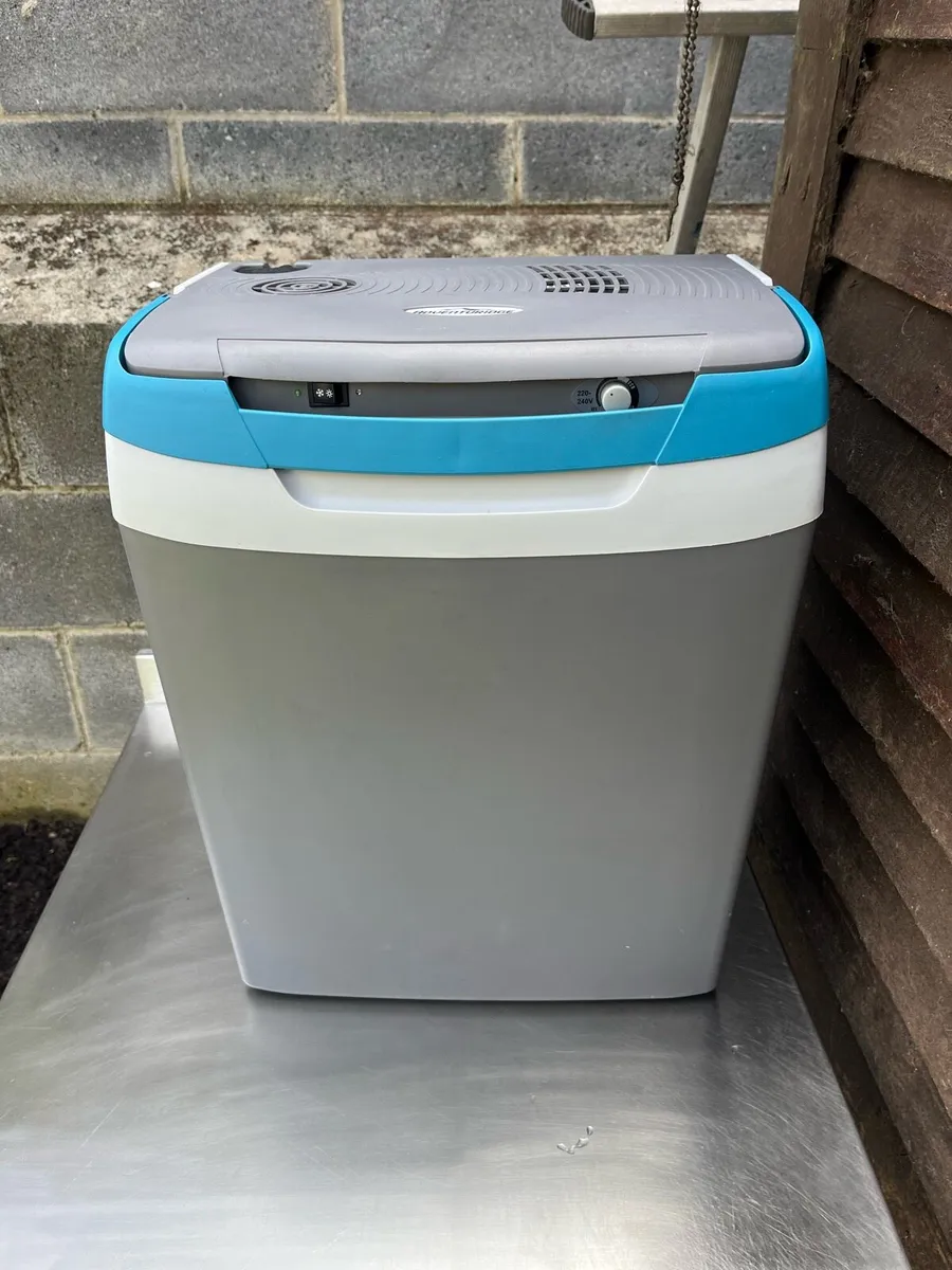 Camping Electric Cool Box - Image 1