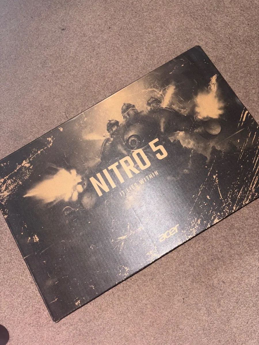 Laptop - Image 2