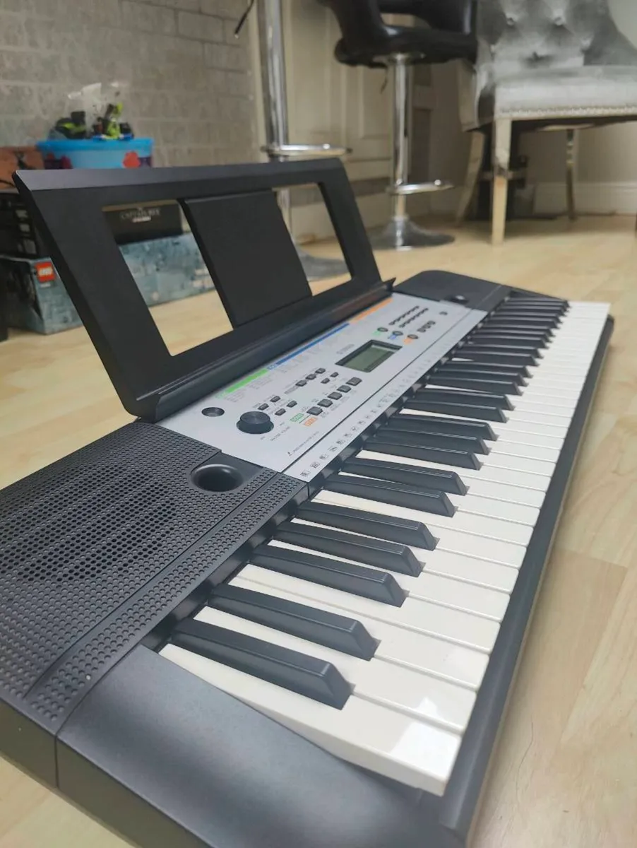 Electric keyboard - Image 3