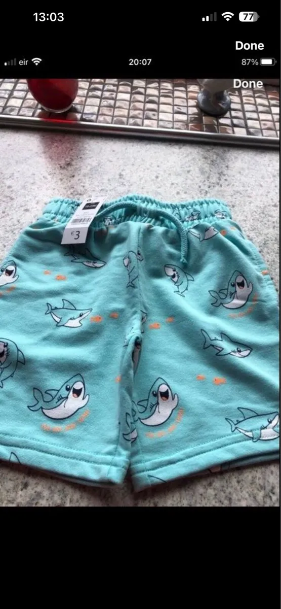 Boys BNWT shorts 18/23 mths €1 - Image 4