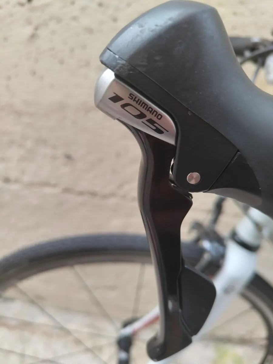 Road Bike - Genesis Equilibrium - Image 3