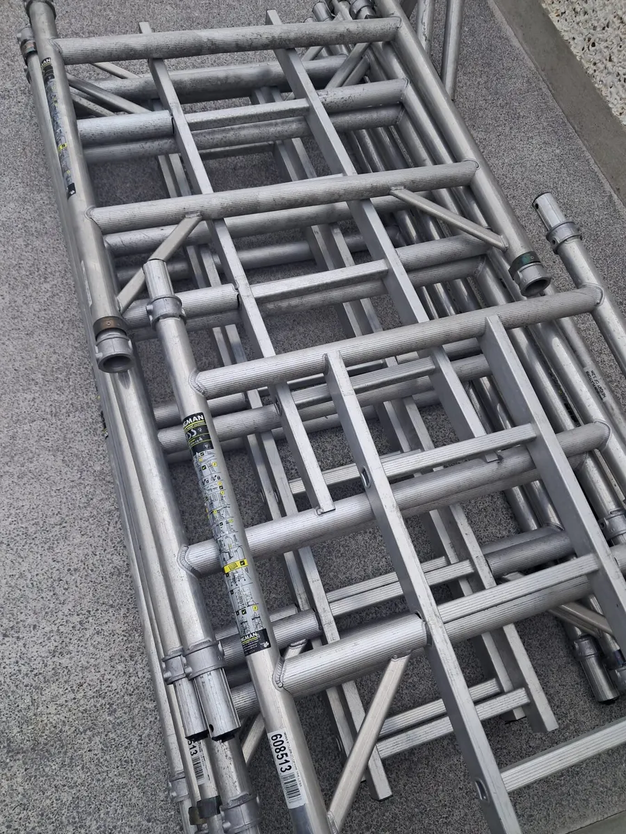 Aluminium tower Scaffolding - Image 1