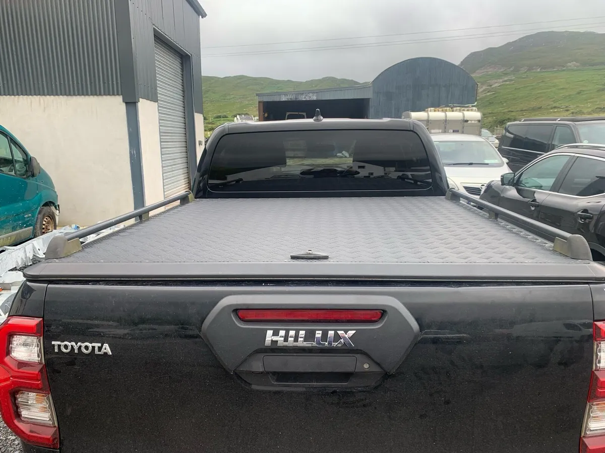 Tonneau Cover 232 Hilux - Image 2