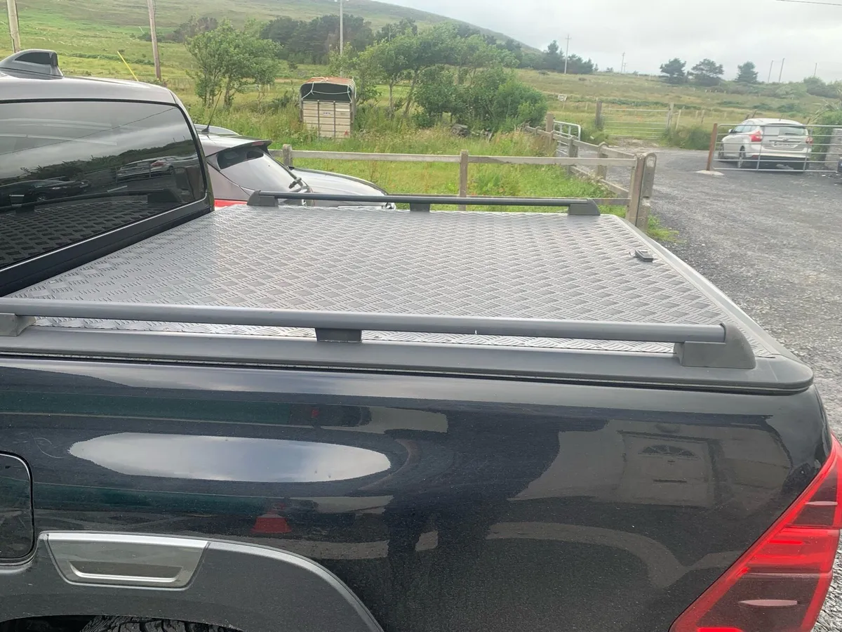Tonneau Cover 232 Hilux - Image 3