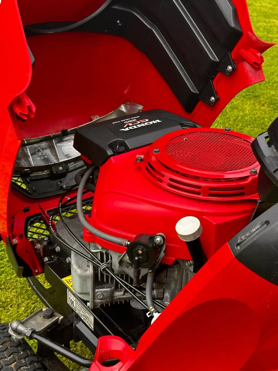 Honda Ride on mower - Image 4