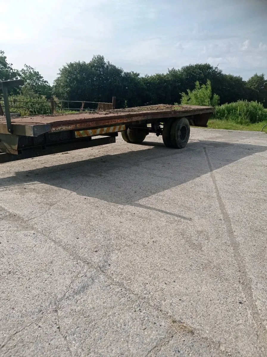 Bale trailer - Image 2