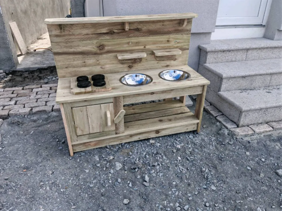 Mud kitchens - Image 4