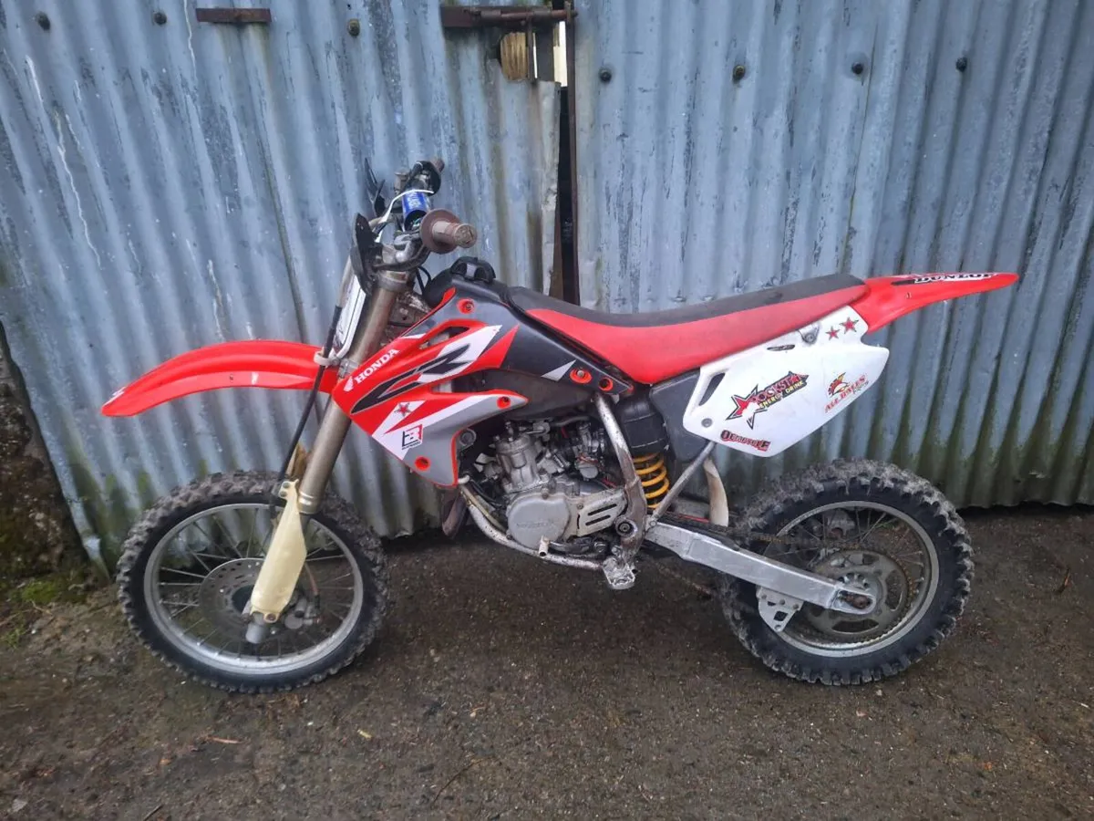 Honda CR 85 and spare parts - Image 2
