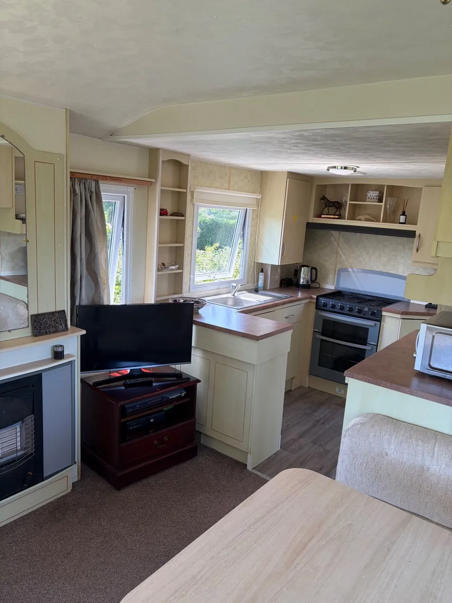 Atlas Mobile Home 10x28ft - Image 1