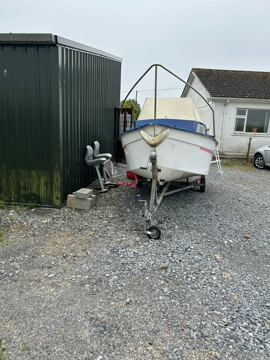 16’fishing boat ready for the water. - Image 1