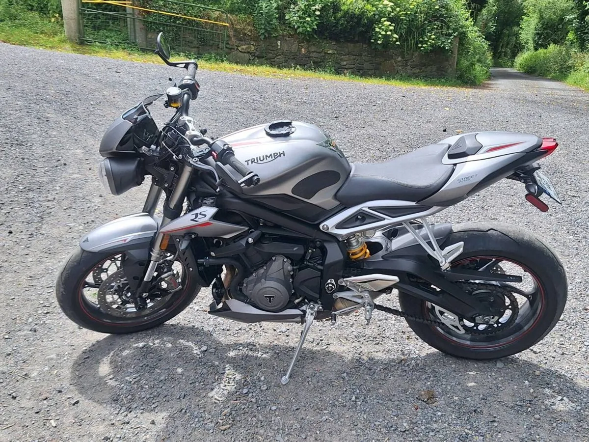 Triumph Street Triple 765 RS - Image 2