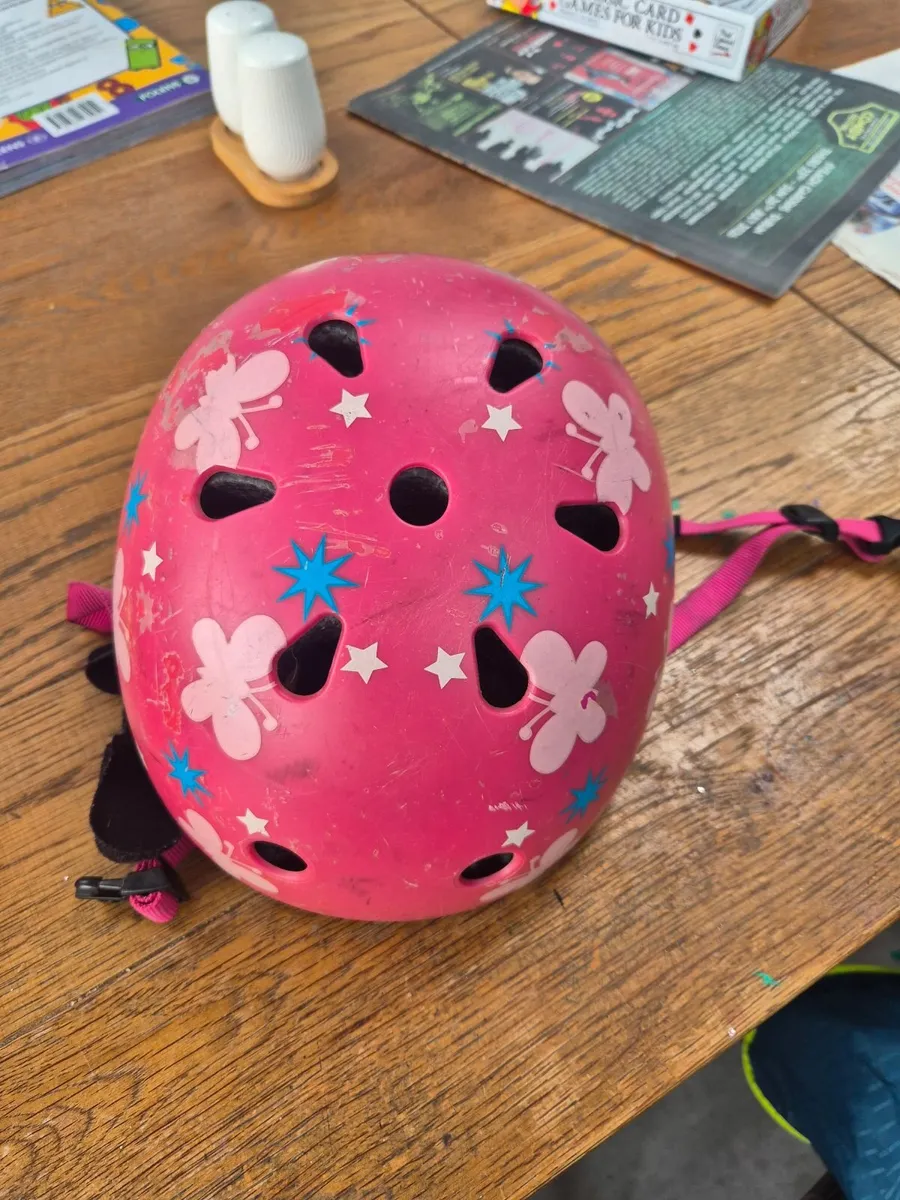 Kids' cycle helmets free to collect - Image 2