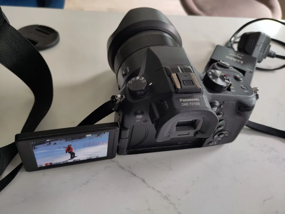 Panasonic Lumix FZ1000EB Digital Bridge Camera - Image 3