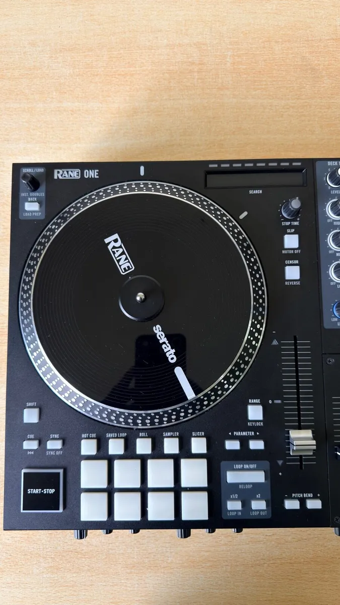 Rane One motorized Dj controller in excellent cond - Image 3